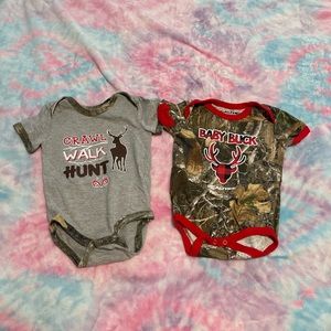 Baby boy realtree onesies 6-9 months
